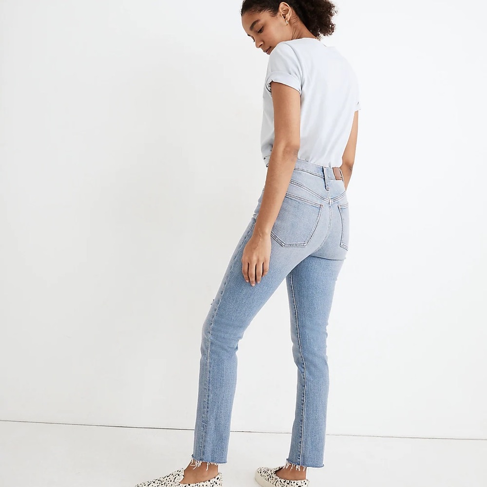 Madewell Perfect Vintage Fit Light Wash Distressed Jeans Size 29 Frayed Hem